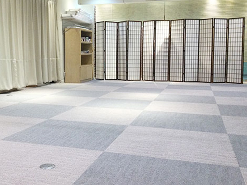 福岡店内装