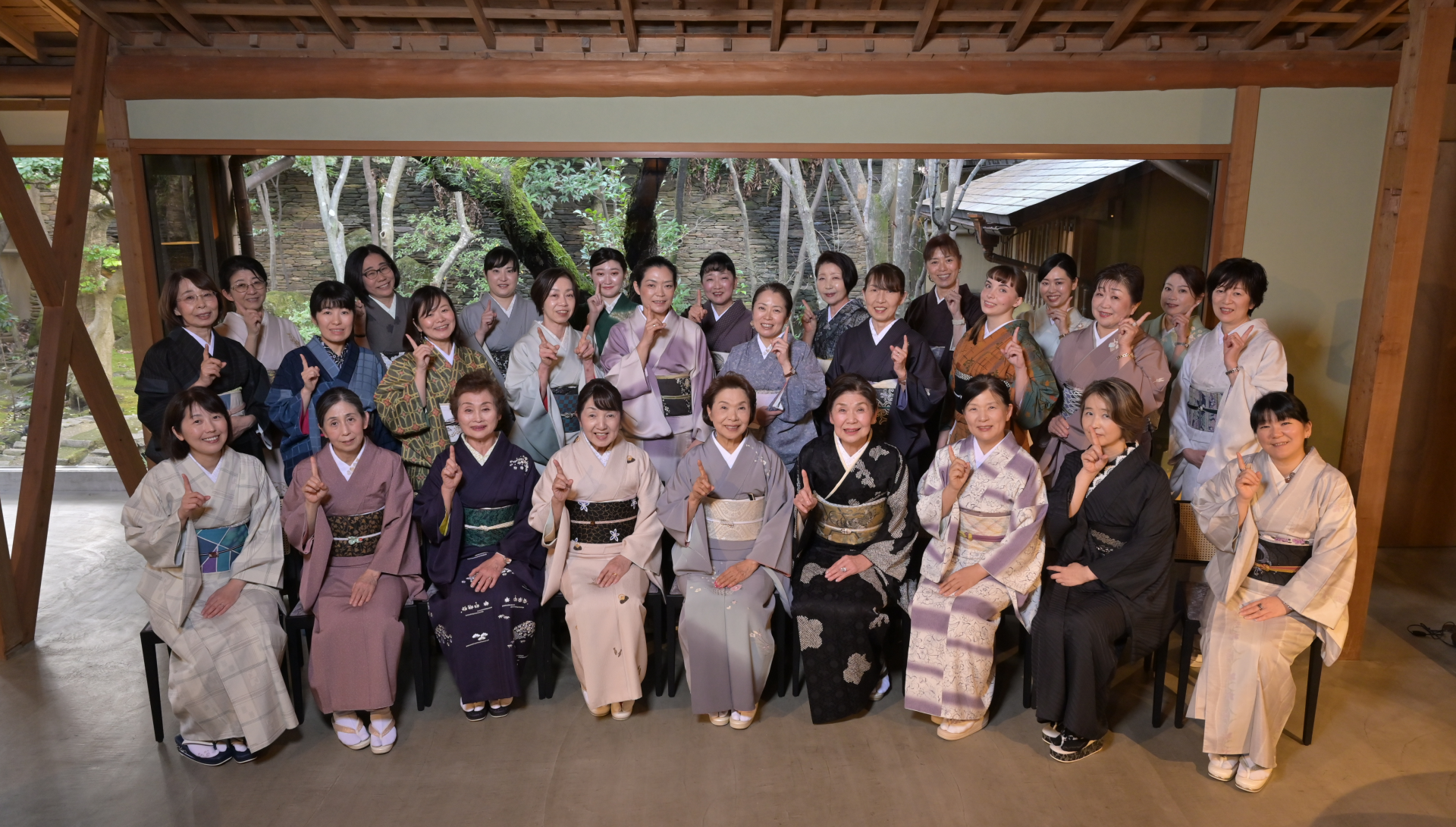 日本庭園を眺めながらフレンチを堪能💚 修了パーティ🎉✨👘